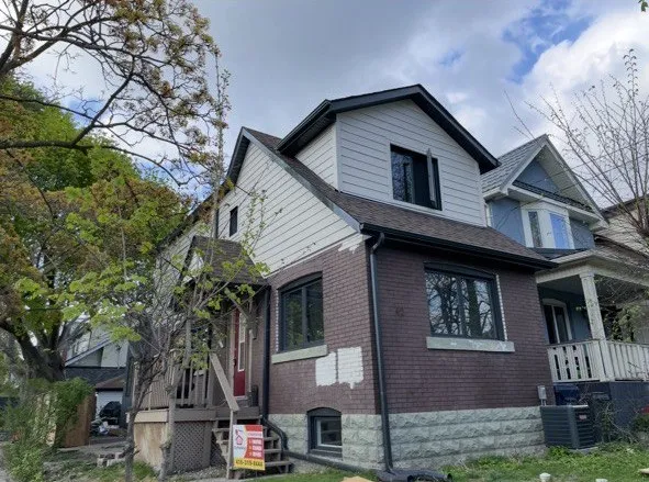 Exterior prep on a Bathurst Manor bungalow in North York